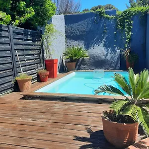 Maisonnette Charmante Avec Piscine Privative Hébergement de vacances